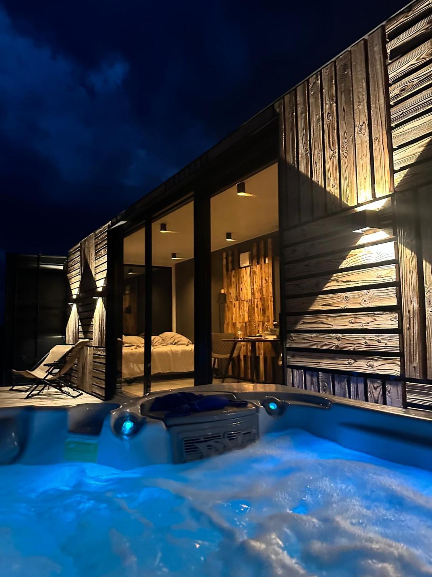 Zebrus Resort Zebras Muiža エクステリア 写真